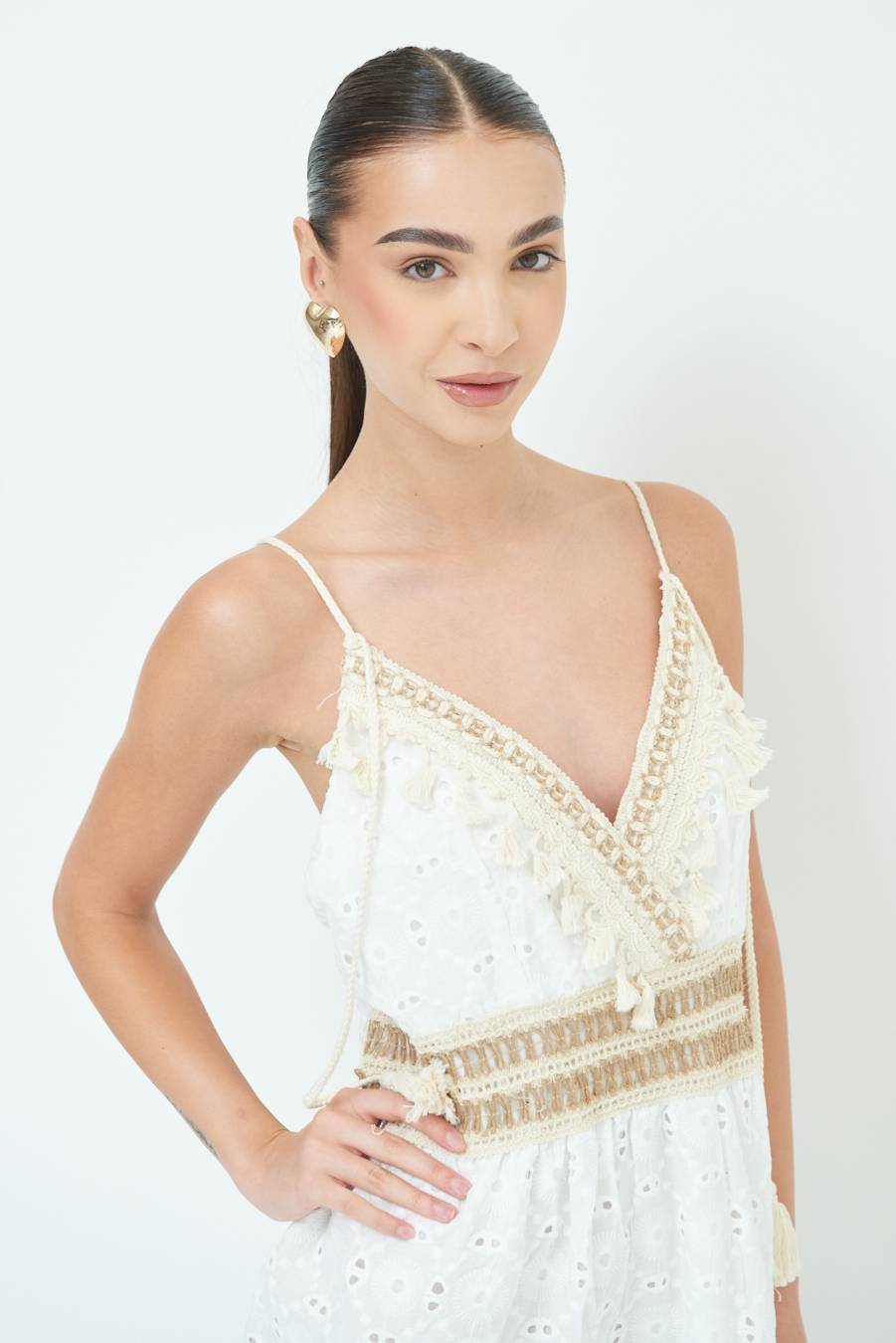 ﻿Kikisix ABITO LUNGO CON S.GALLO E NAPPE BIANCO Saldi Di Fabbrica