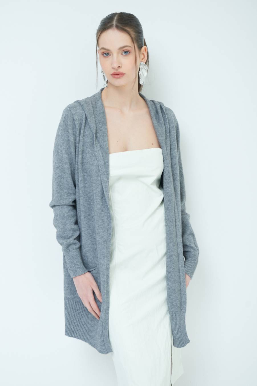 Kikisix CARDIGAN CON DUE TASCHE GRIGIO Prezzo Ridotto