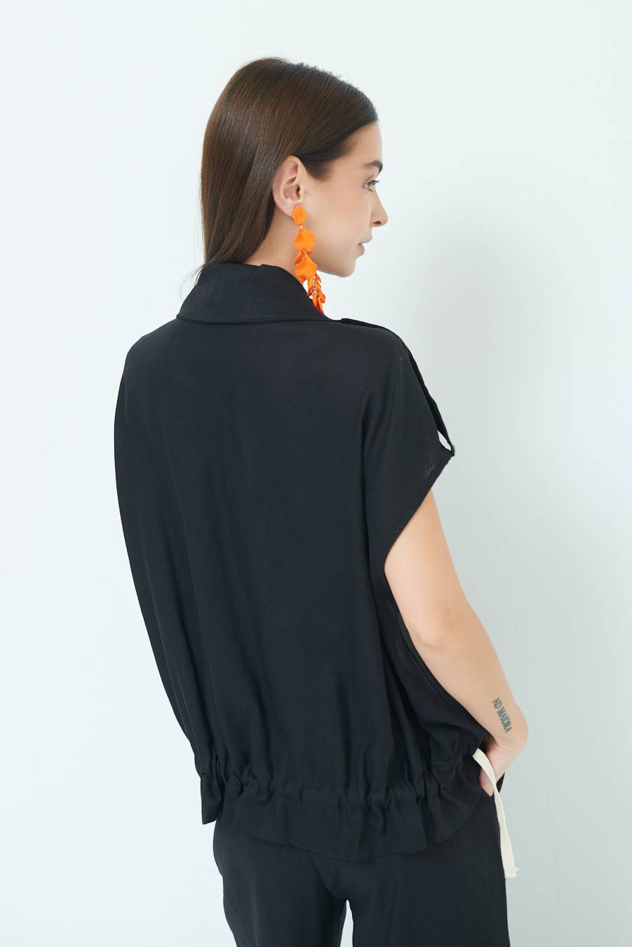 Kikisix GIACCA CAMICIA CON TASCHE VISCOSA LINO NERO 2025