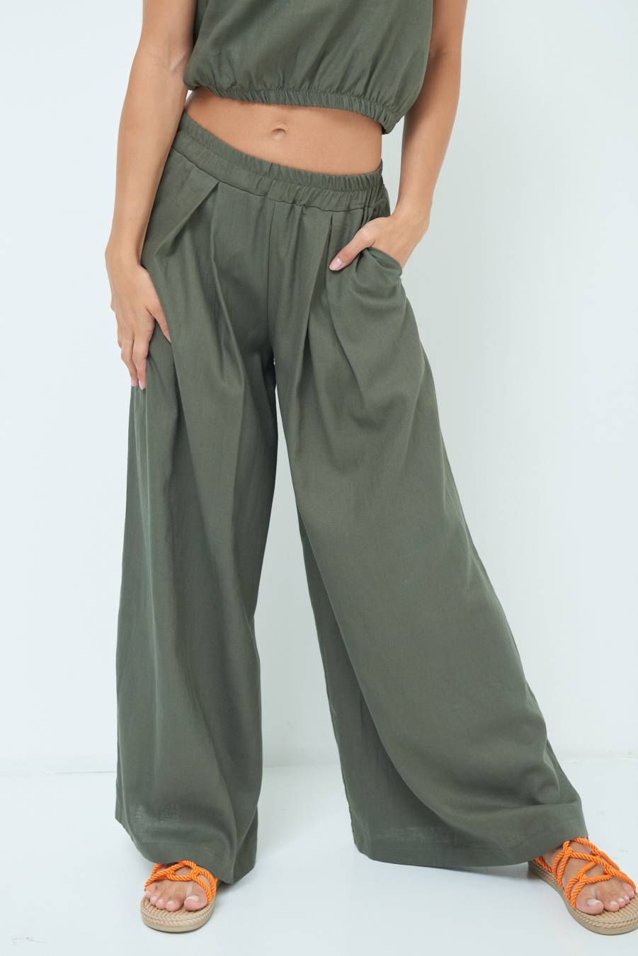 Kikisix PANTA PALAZZO CON PINCE VERDE MILITARE Online