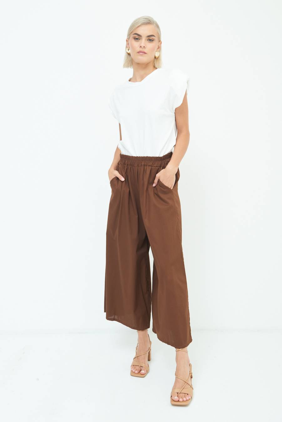 Kikisix PANTALONE CROP ELASTICO UNITO CIOCCOLATO Offerte