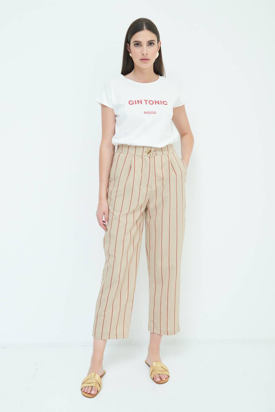 Kikisix PANTALONE CARROT CON PINCE BEIGE Saldi Di Fabbrica