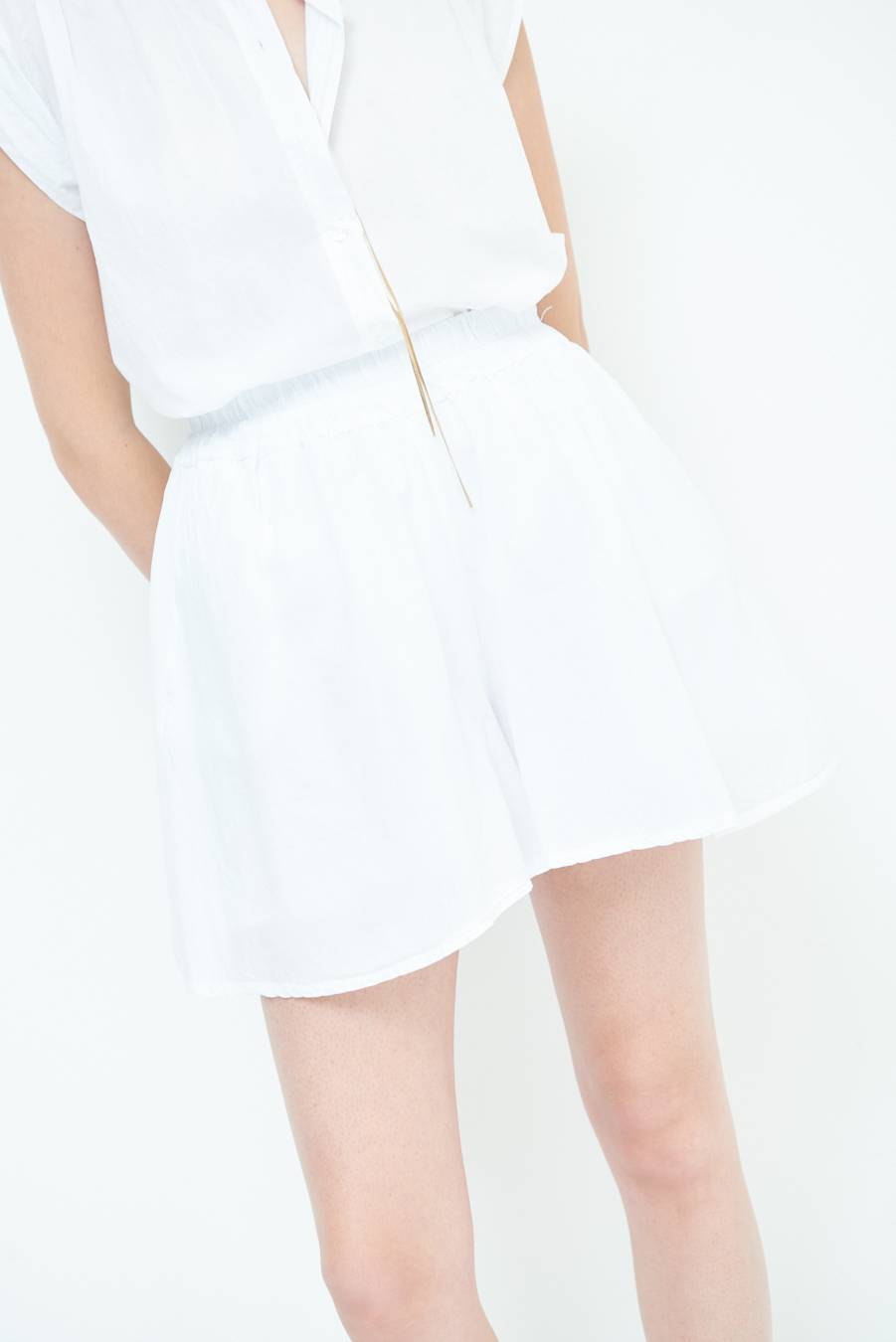 Kikisix SHORTS CON TASCHE BIANCO Presa