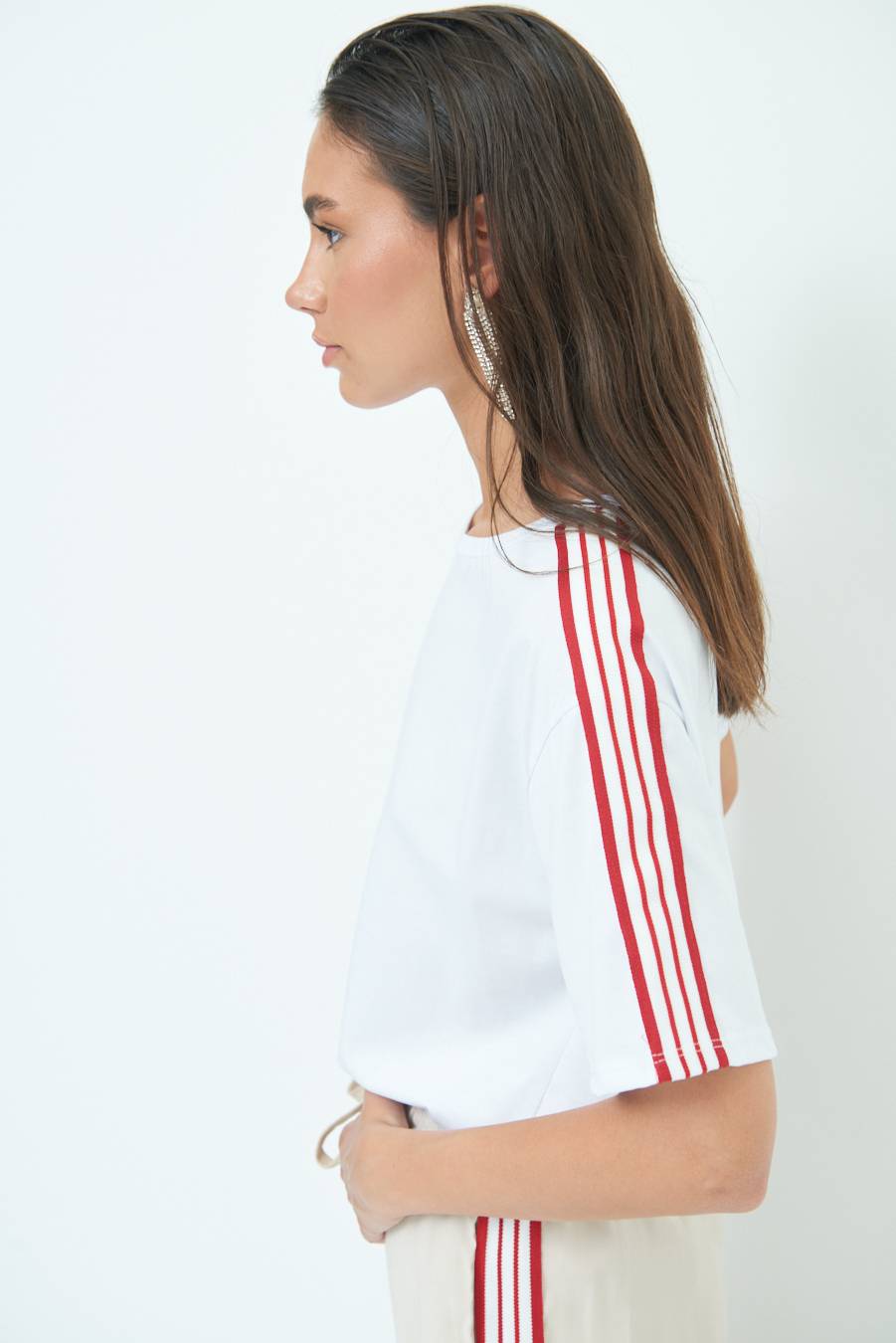Kikisix T-SHIRT OVER CON COSTINA ROSSO Offerte