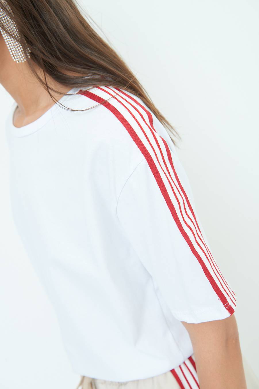 Kikisix T-SHIRT OVER CON COSTINA ROSSO Offerte