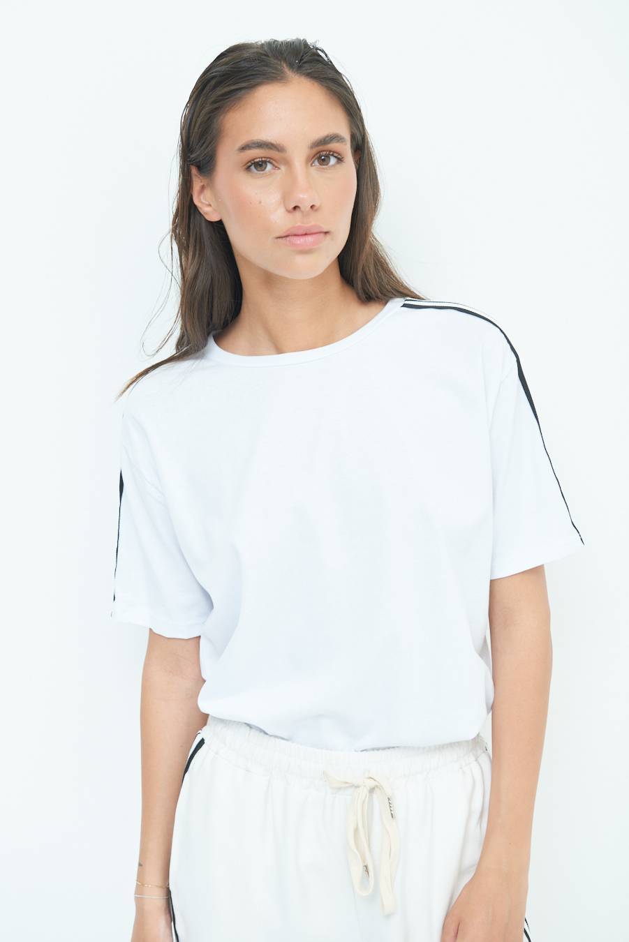 Kikisix T-SHIRT OVER CON COSTINA NERO Hotsell