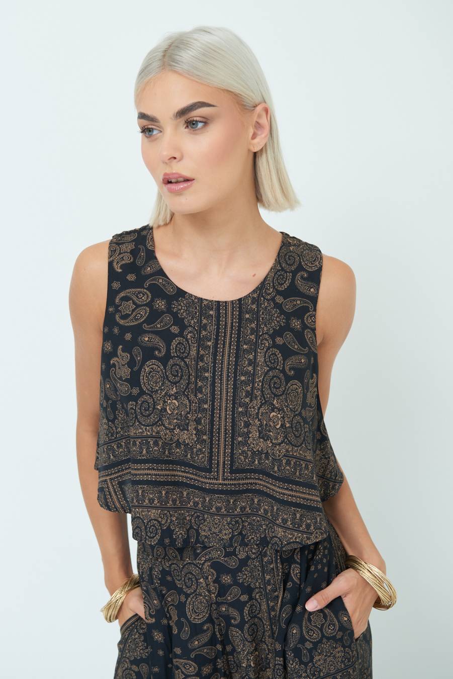 Kikisix CROP TOP STAMPA NERO Soddisfazione Garantita