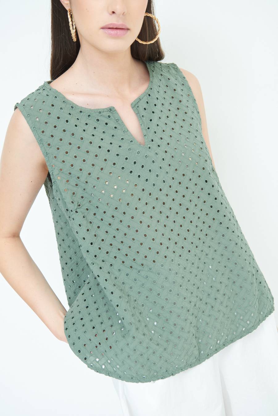 Kikisix TOP SMANICATO SANGALLO VERDE MILITARE Offerta