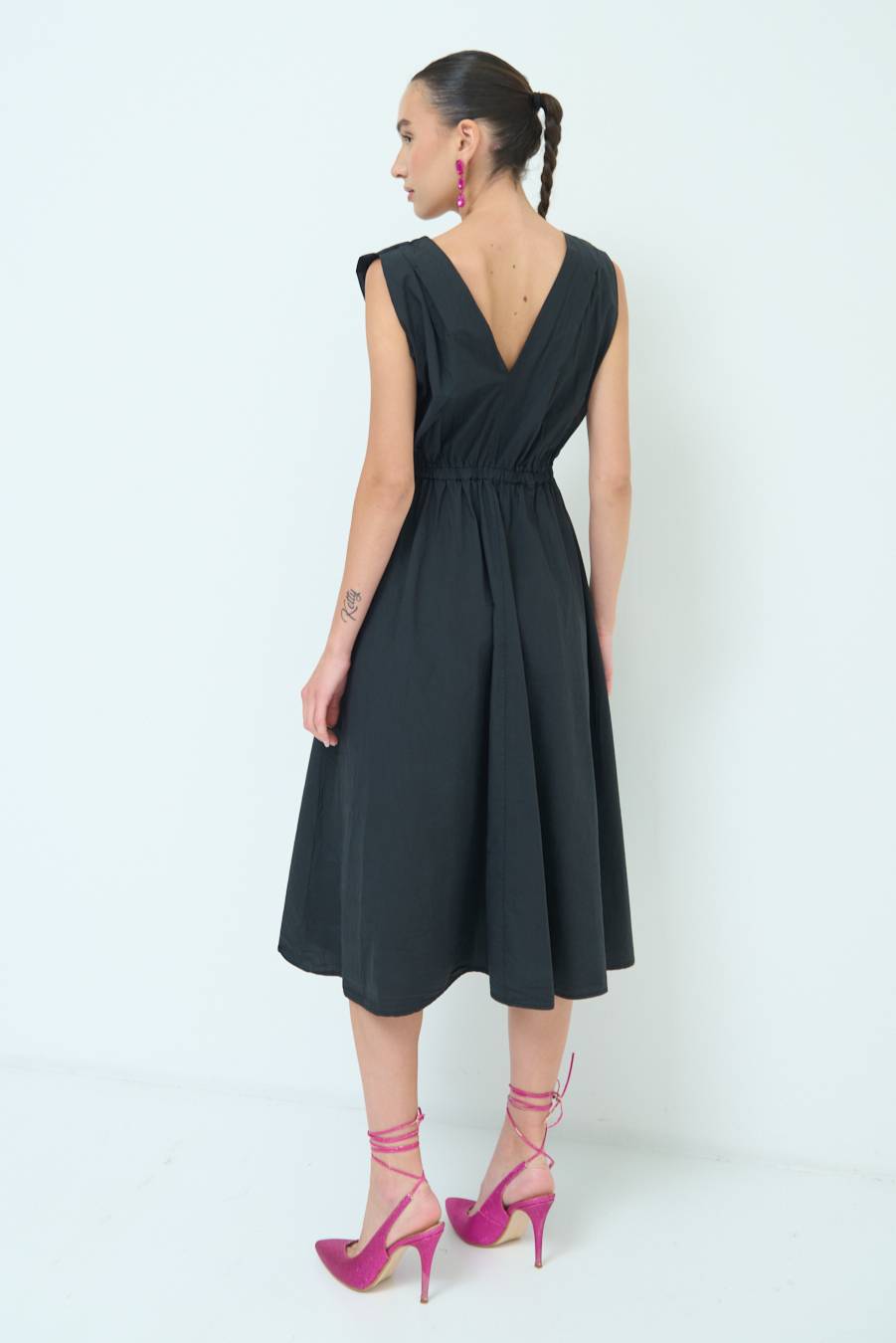 Kikisix ABITO MIDI CON ELASTICO NERO Vendita