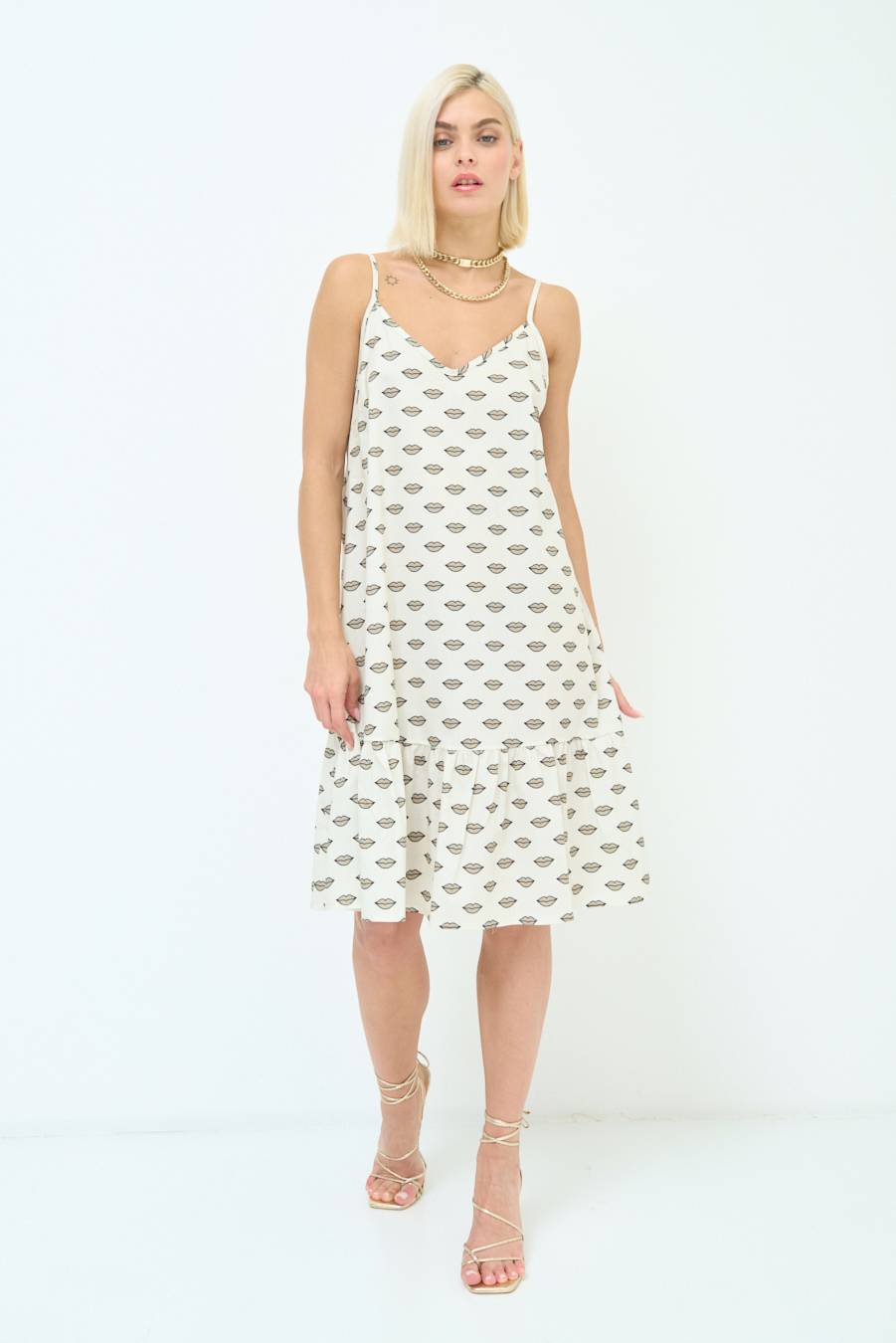 Kikisix ABITINO BALZA FONDO BIANCO Fino Al -60%