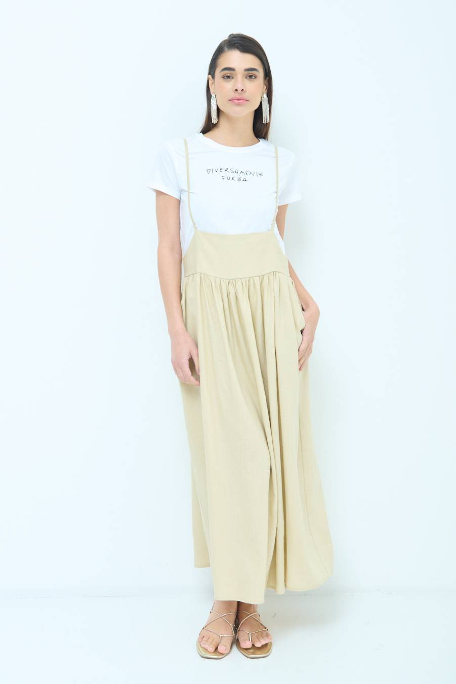 Kikisix ABITO CON TAGLIO SENO MISTO VISCOSA BEIGE Offerta