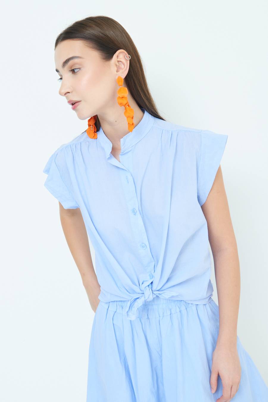 Kikisix CAMICIA SMANICATA CON NODO AZZURRO Prezzo Ridotto