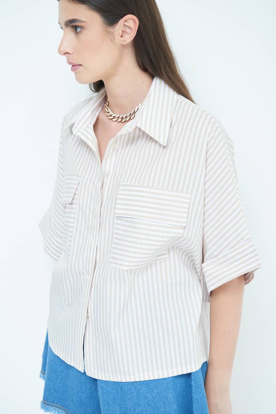 Kikisix CAMICIA OVER CON TASCHEBEIGE Novità