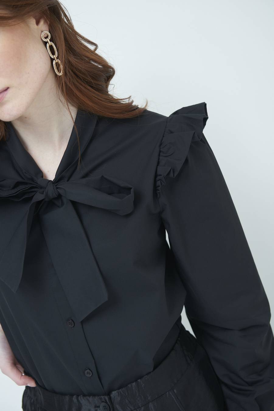 Kikisix CAMICIA NODO DAV. NERO Shopping Online