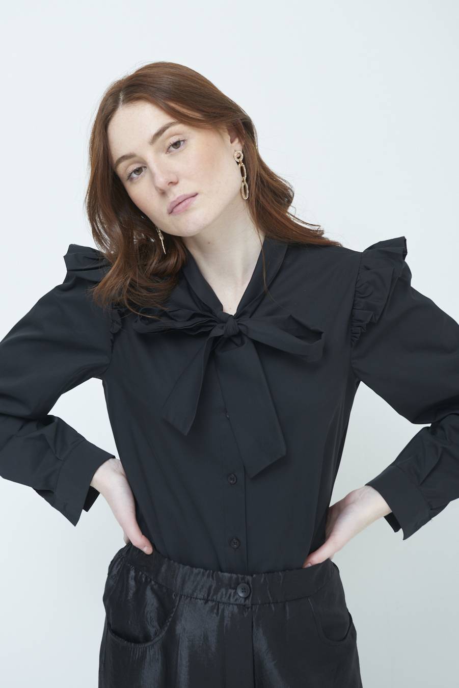 Kikisix CAMICIA NODO DAV. NERO Shopping Online