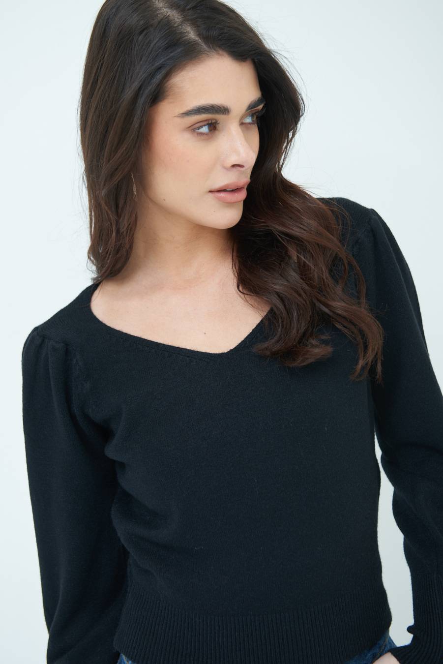 Kikisix MAGLIA SCOLLO V CON MANICA INCRESPATA NERO Convenienza
