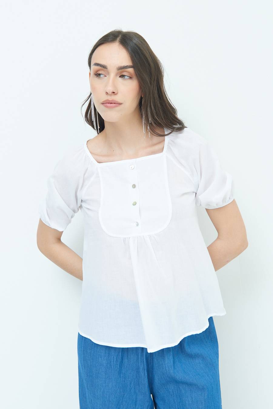Kikisix CAMICIA CON BOTTONCINI DAV. COTONE BIANCO Offerte
