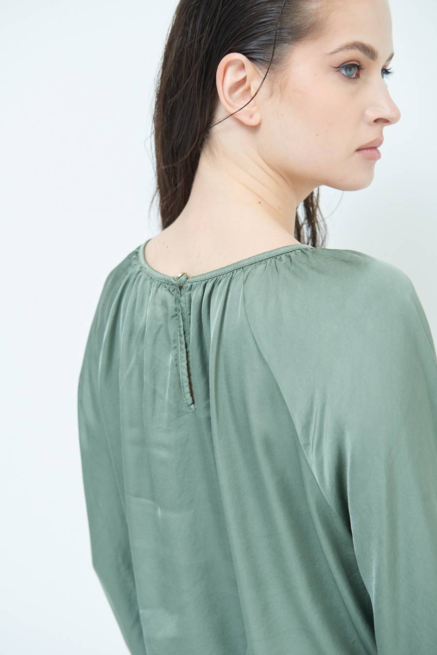 Kikisix CASACCA RASO VISCOSA INCRESPATA COLLO MILITARE Negozio