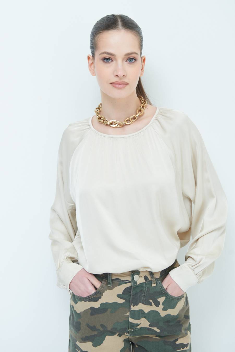 Kikisix CASACCA RASO VISCOSA INCRESPATA COLLO BEIGE Moda