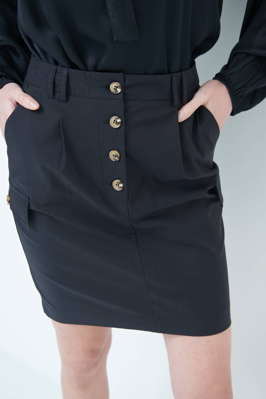 Kikisix MINIGONNA TASCONI NERO Promozione