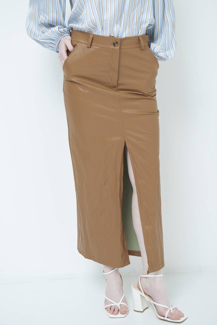 Kikisix GONNA ECOPELLE STROPICCIATA BEIGE Vendita Calda