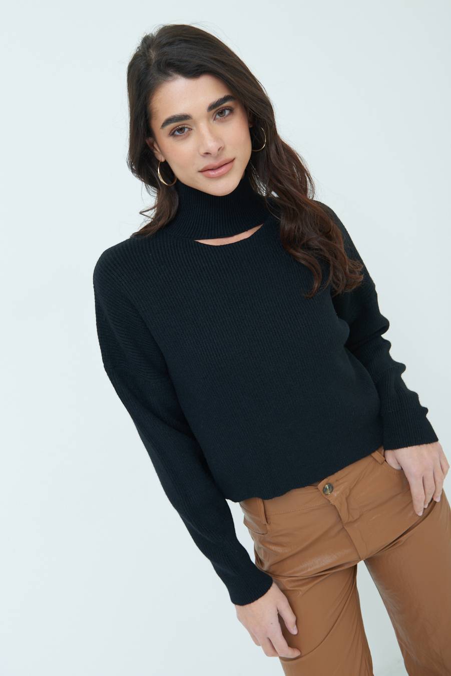 Kikisix MAGLIA COSTINA BUCO DAV. NERO In Saldo
