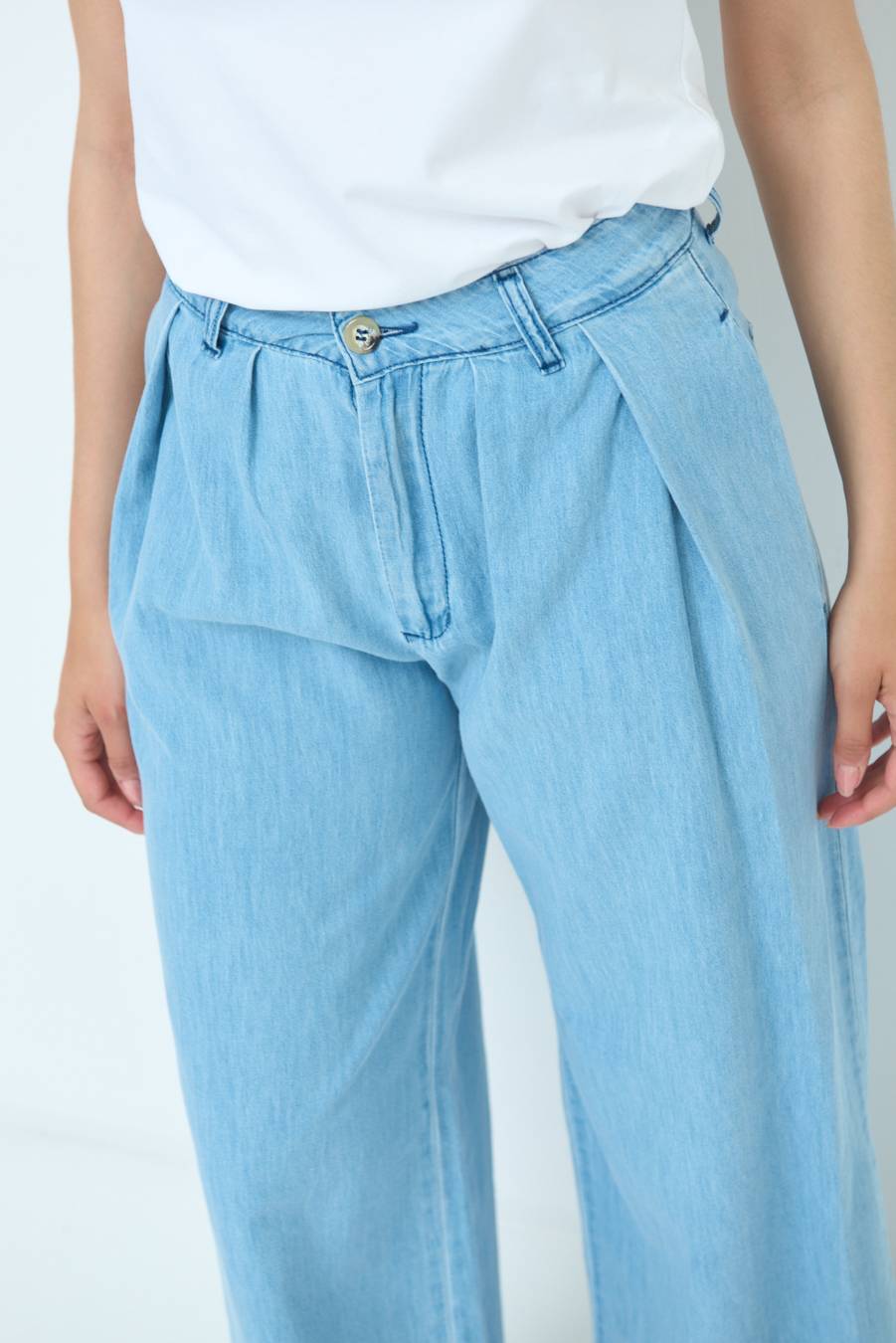 Kikisix PANTALONE CHAMBRAY PINCES BLU CHIARO Vendita