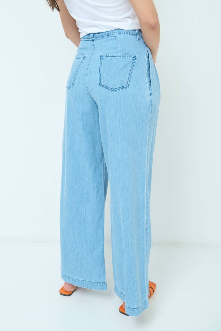 Kikisix PANTALONE CHAMBRAY PINCES BLU CHIARO Vendita