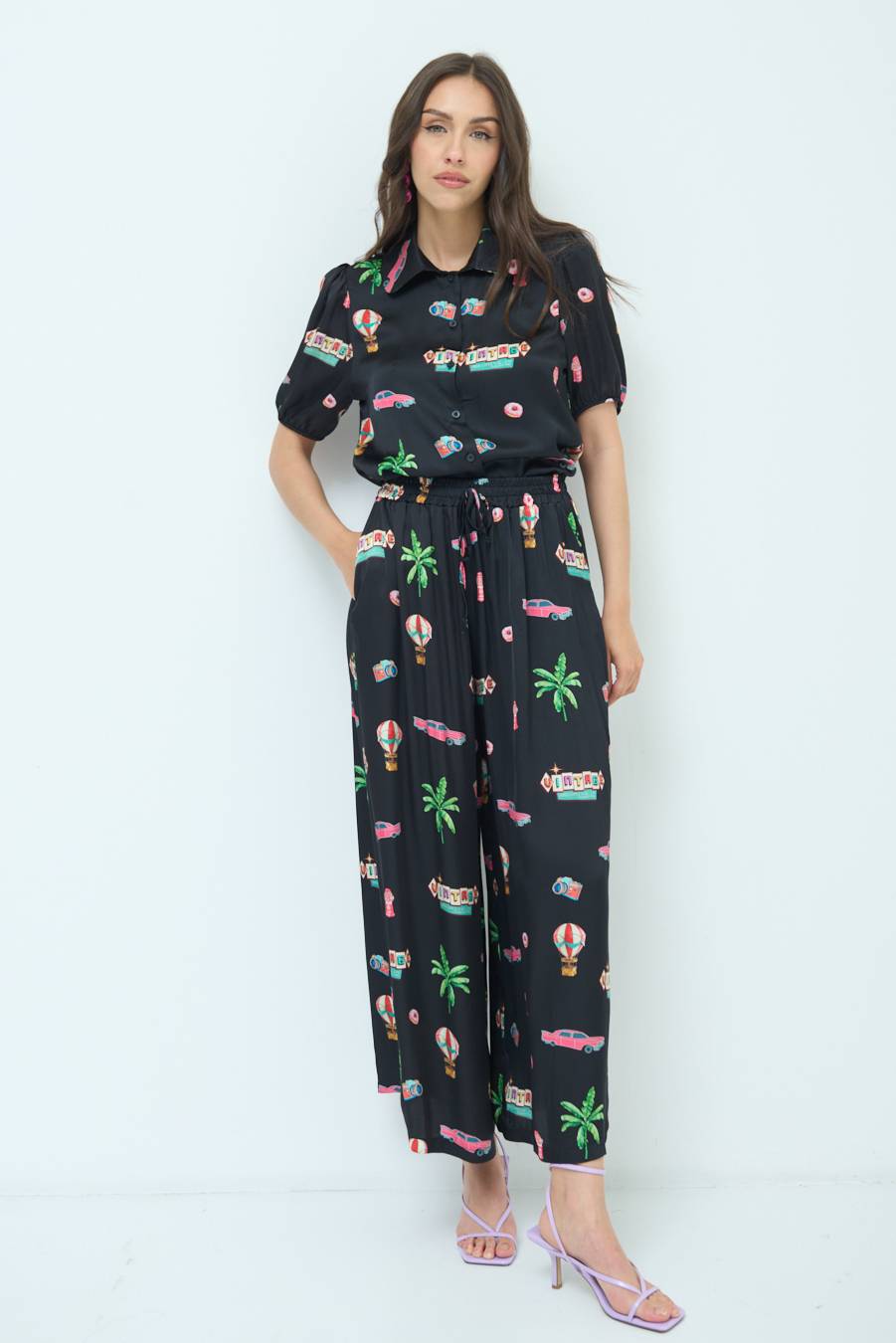 Kikisix PANTALONE PALAZZO NERO Spedizione Gratuita