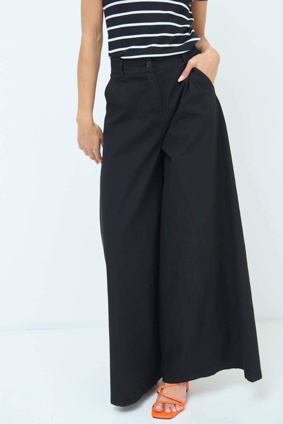 Kikisix PANTALONE PALAZZO COTONE NERO Consegna Veloce