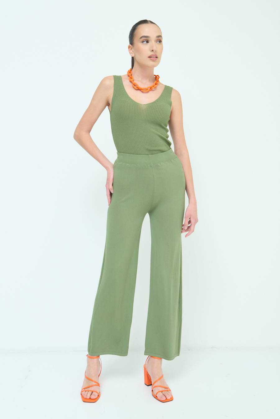 Kikisix PANTALONE PALAZZO MAGLIERIA VERDE MILITARE Fino Al -60%