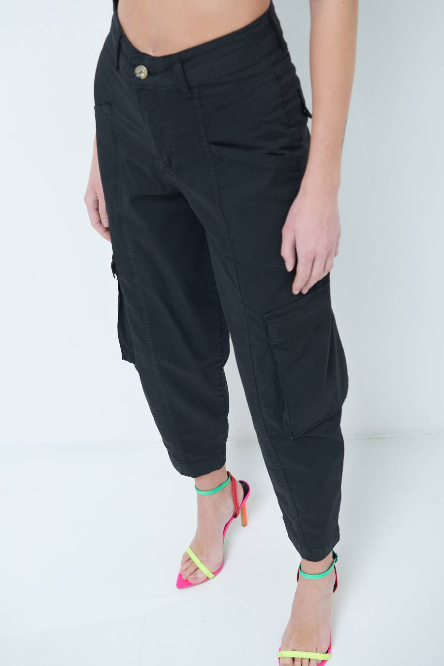 Kikisix PANTALONE TASCONI NERO Vendite Flash