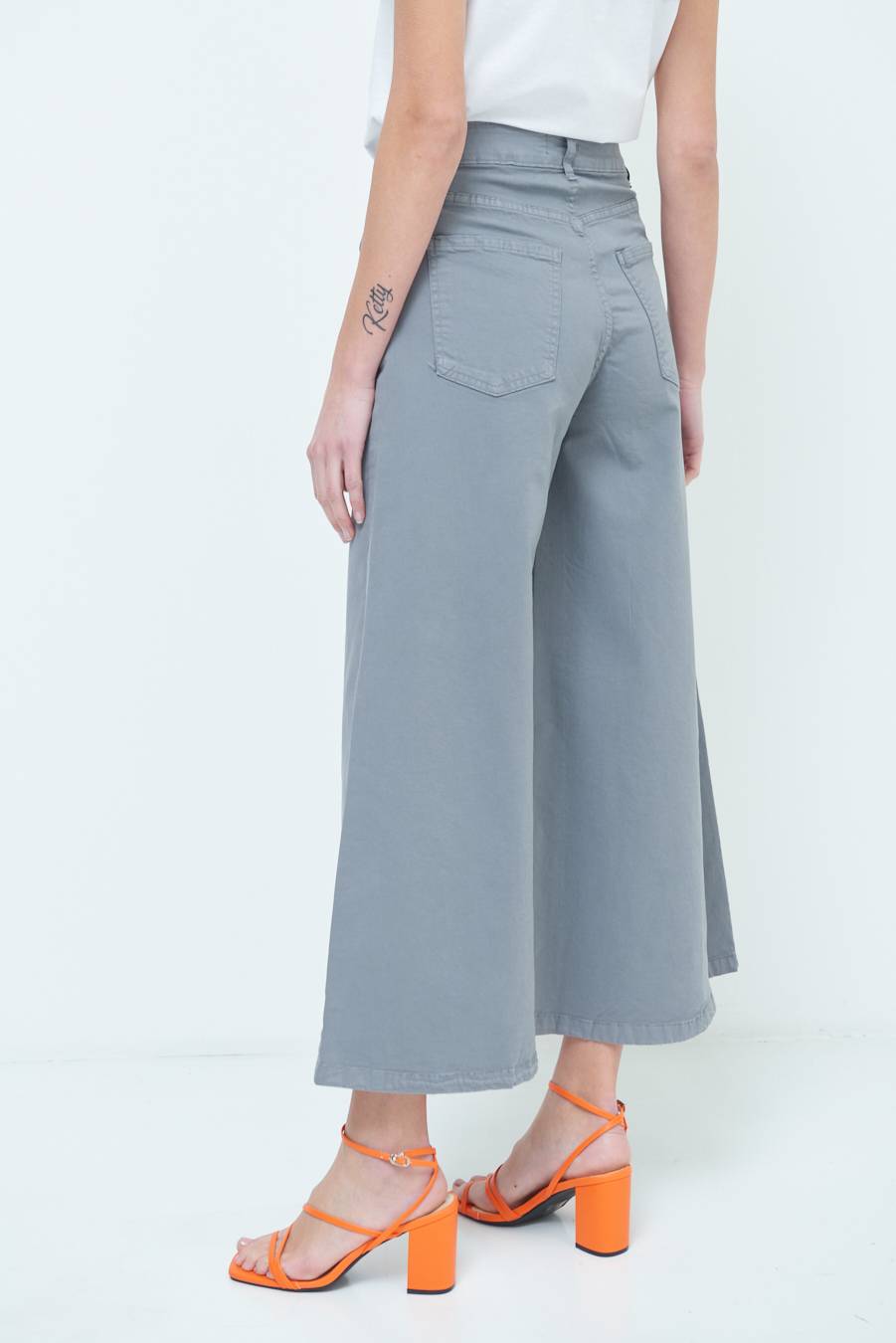 Kikisix PANTALONE/GONNA GABARDINA GRIGIO Qualità Garantita