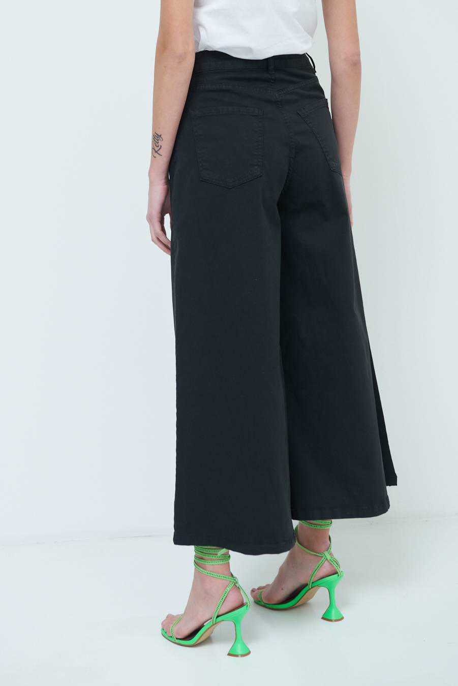 Kikisix PANTALONE/GONNA GABARDINA NERO Promozione