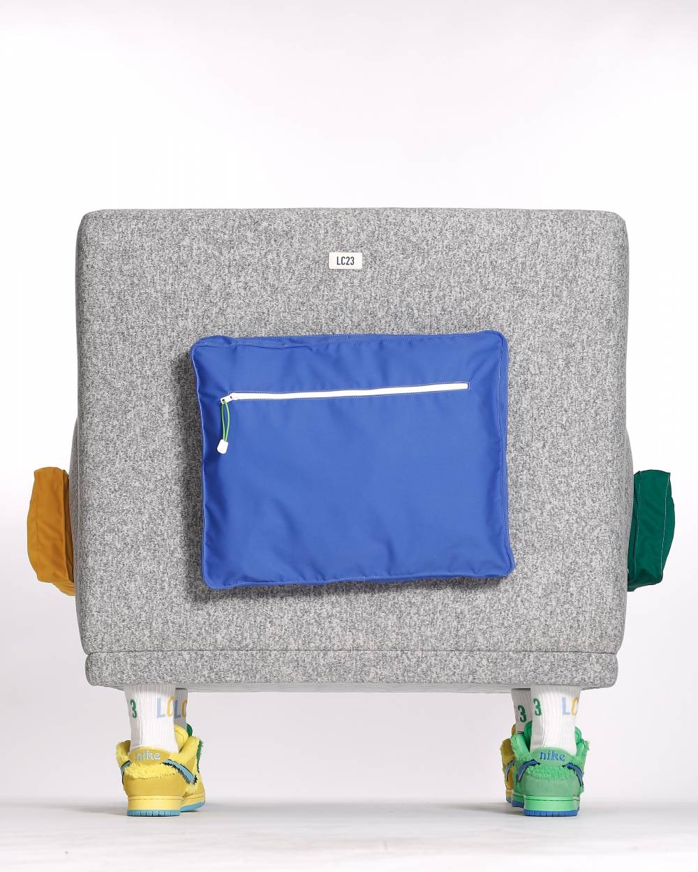 Lc23 Wood Feet Polartec Armchair Nuovo