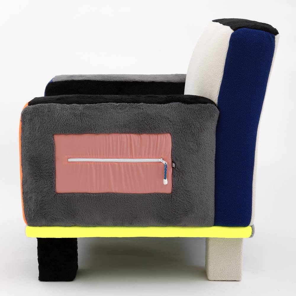 Lc23 Polartec Multicolor Armchair Qualità