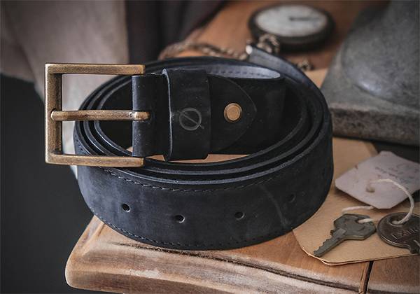 Kjøre Project Bold Nubuck Black Italy