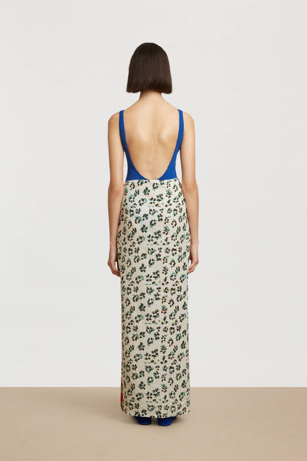 Lisa Corti pareo leopard stripes sky Nuovo
