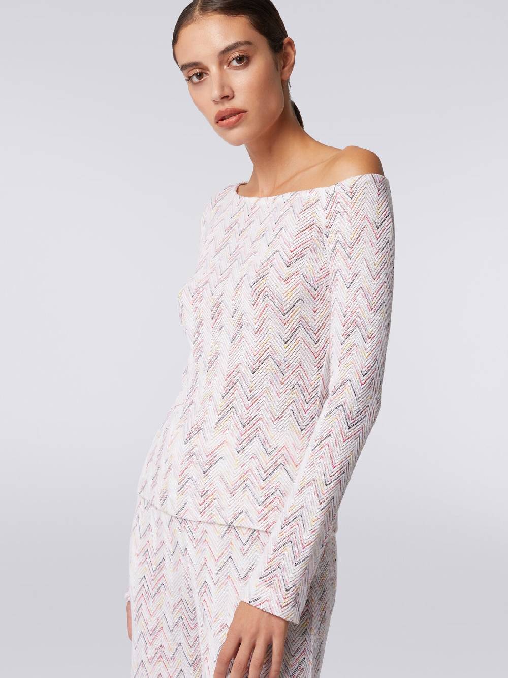 M Missoni Pullover in lana e viscosa chevron con scollatura asimmetrica Moda