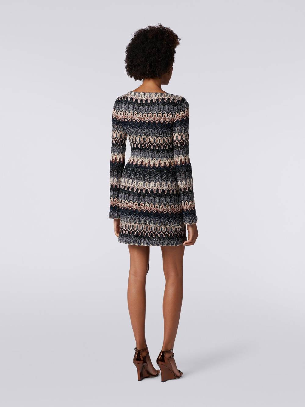 M Missoni Mini-abito a maniche lunghe in misto viscosa motivo a onde Novità