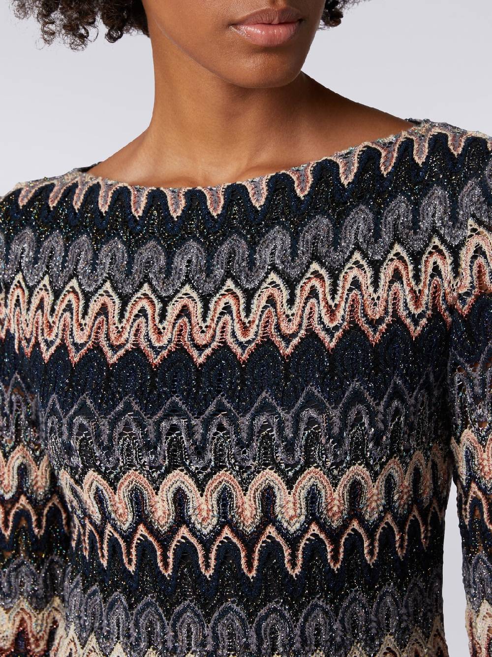 M Missoni Mini-abito a maniche lunghe in misto viscosa motivo a onde Novità