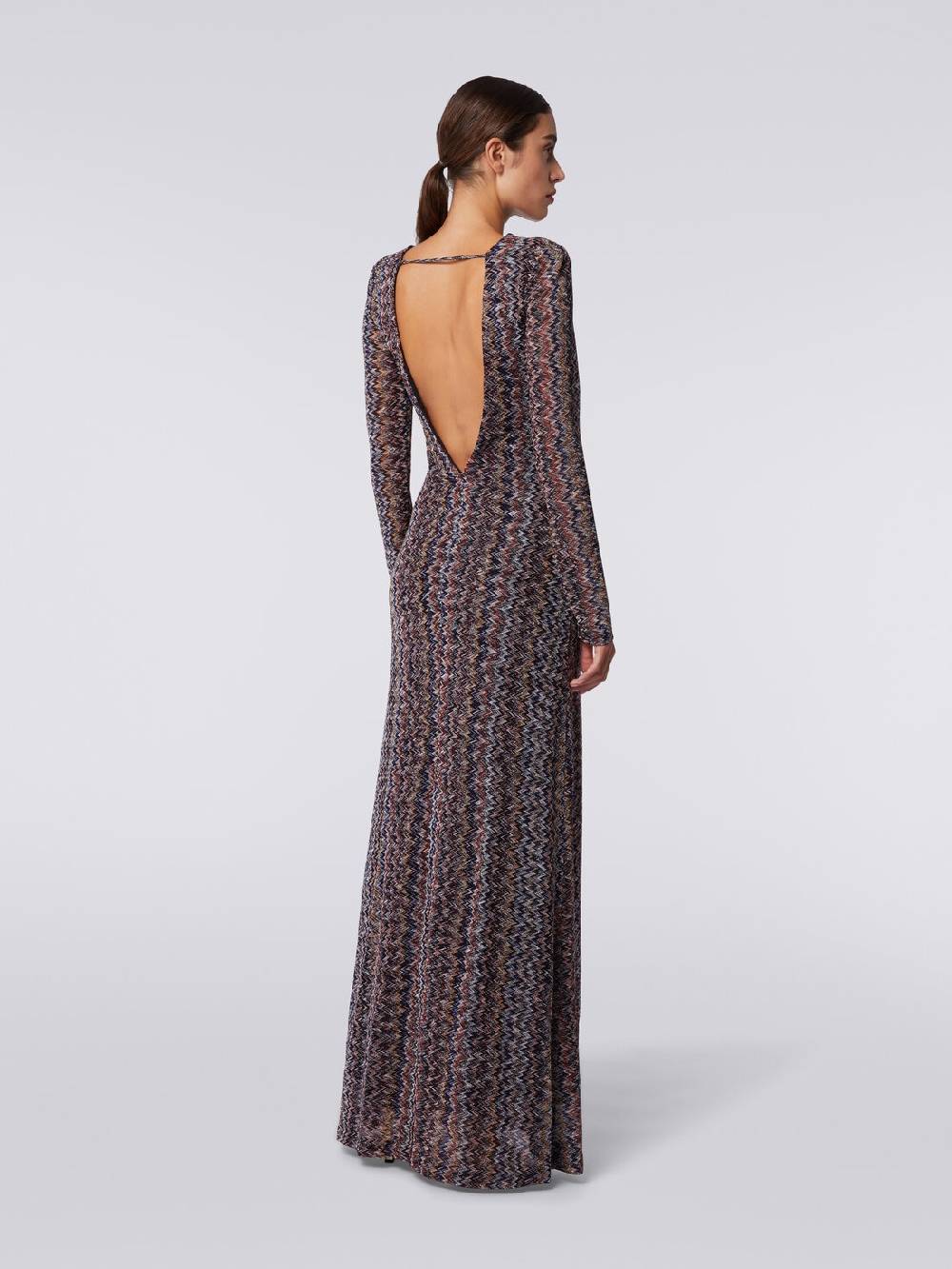M Missoni Abito lungo con scollatura a V posteriore in viscosa chevron con lurex Presa
