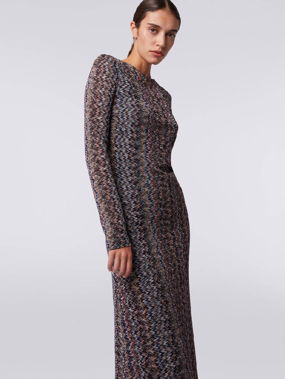 M Missoni Abito lungo con scollatura a V posteriore in viscosa chevron con lurex Presa