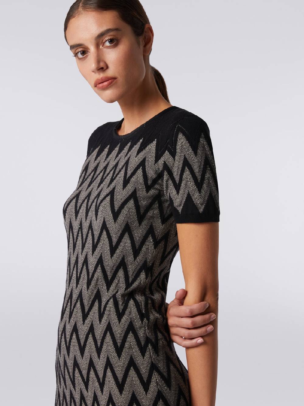 M Missoni Abito girocollo in cotone chevron con lurex Sconto