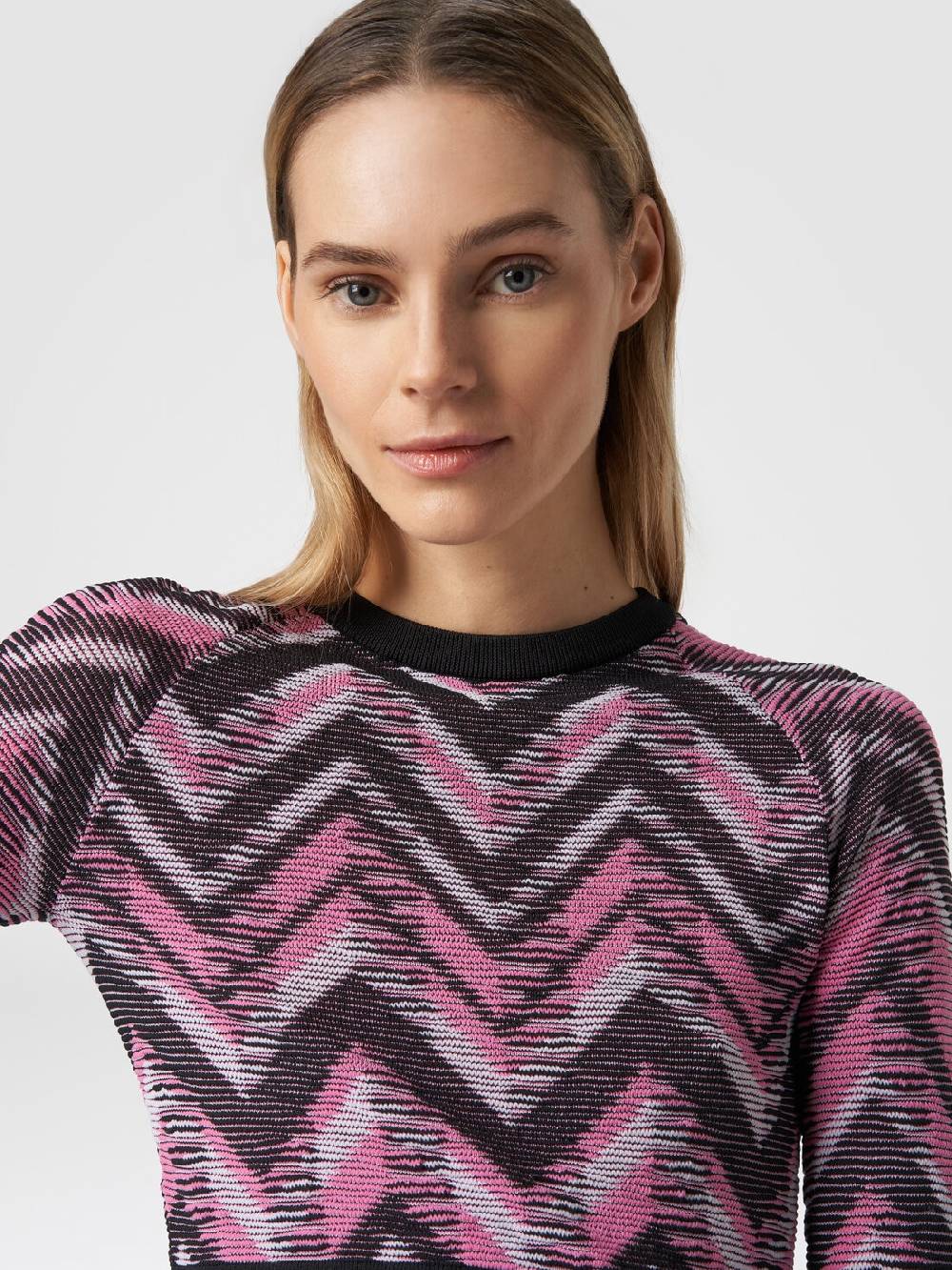 M Missoni Crop top a maniche lunghe in maglia chevron con logo In Saldo