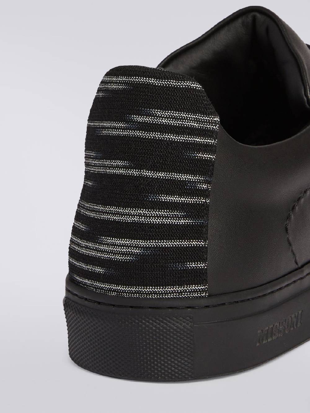 M Missoni Sneakers in pelle con inserto fiammato Pezzi Unici