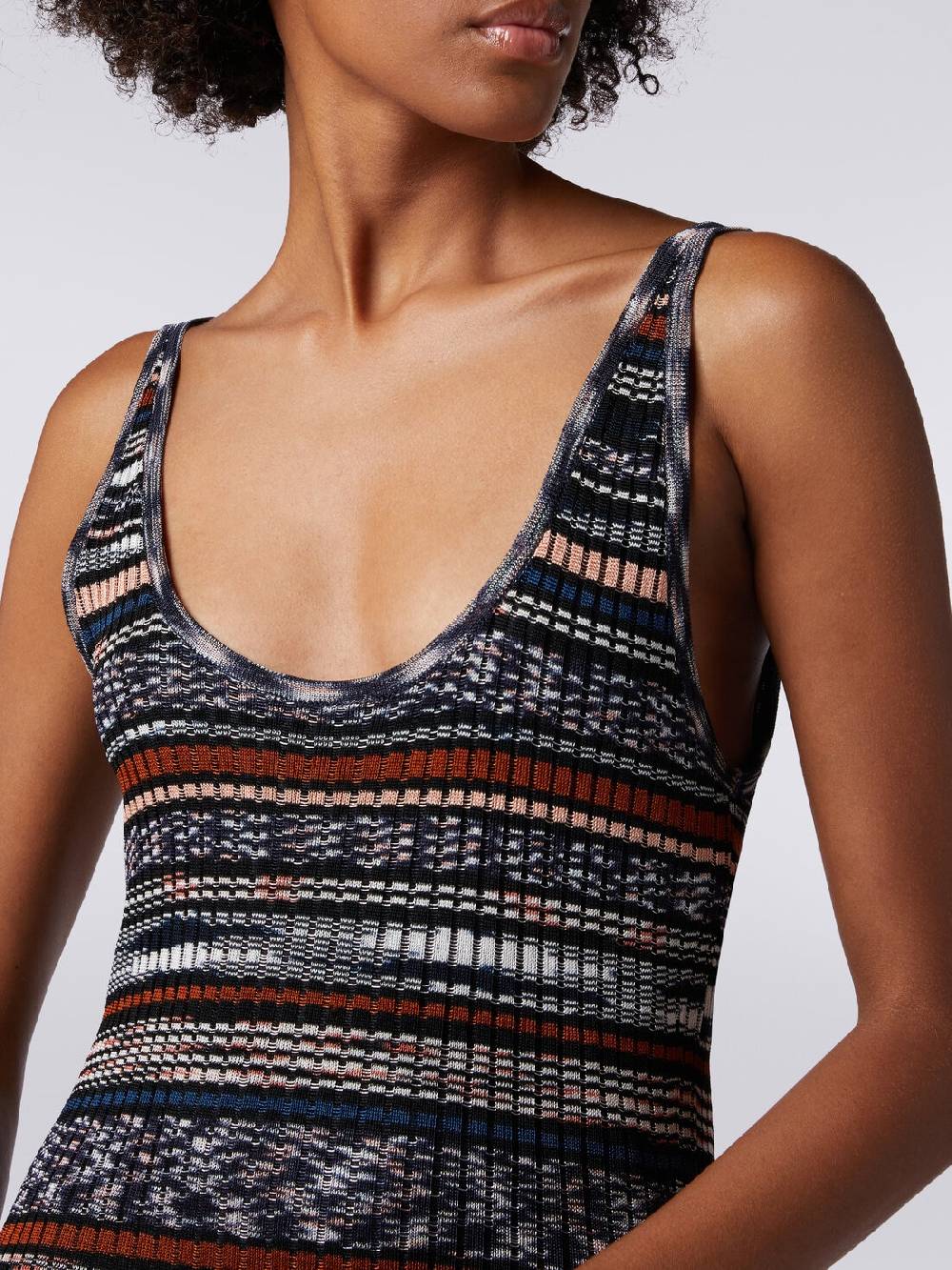 M Missoni Abito lungo a costine in viscosa fiammata Saldi