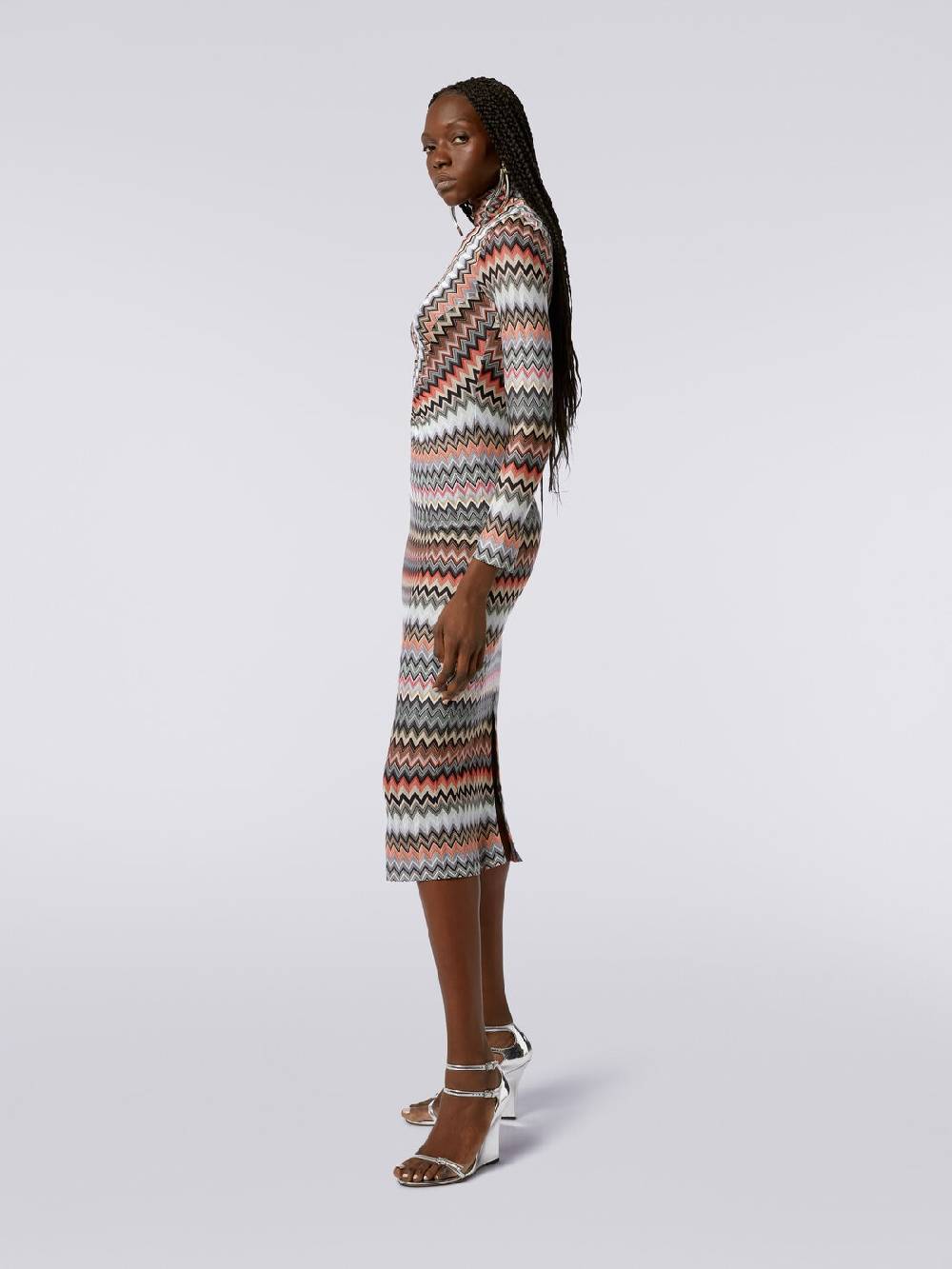 M Missoni Abito lungo con collo alto in cotone e viscosa zig zag con arricciature Promozione