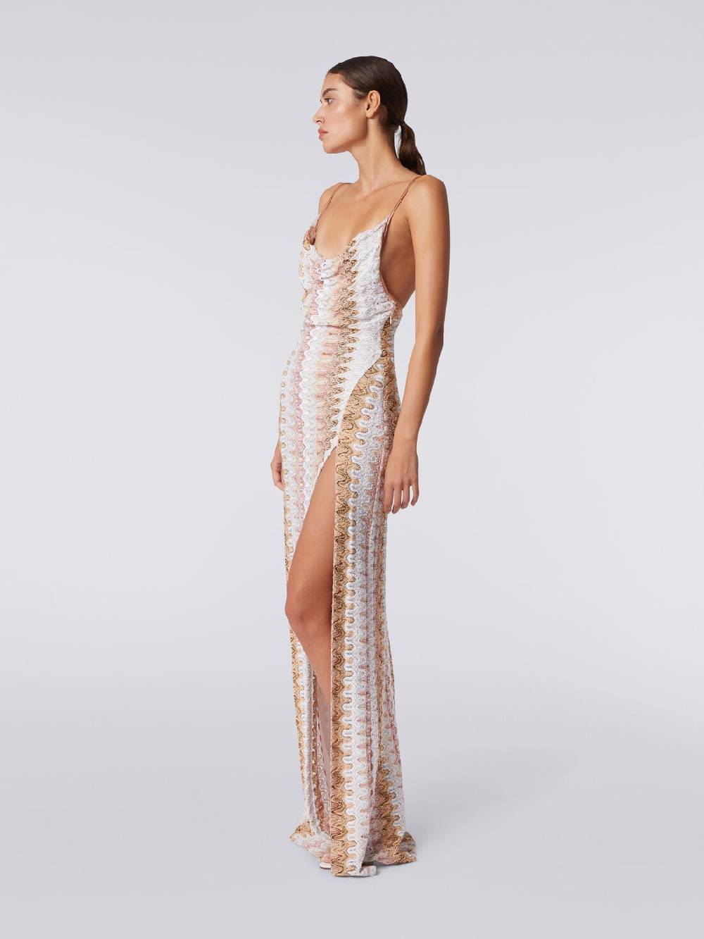 M Missoni Abito lungo effetto pizzo con scollatura drappeggiata e spacco Shopping Online