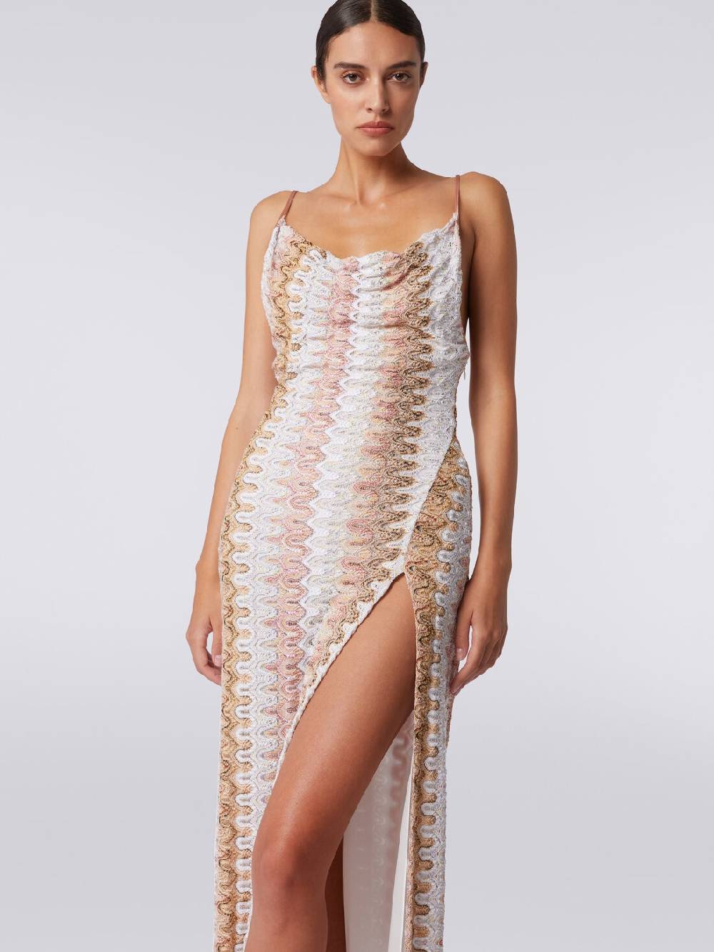 M Missoni Abito lungo effetto pizzo con scollatura drappeggiata e spacco Shopping Online